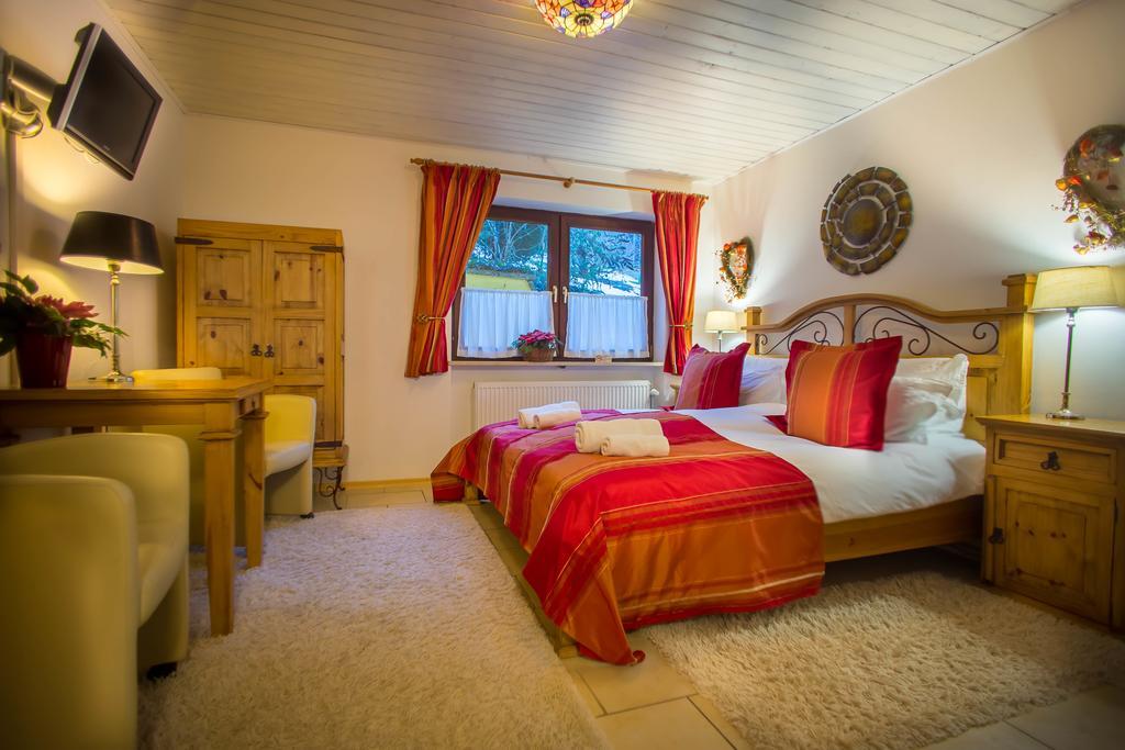 Hotel Garni Zeranka Руполдинг Екстериор снимка