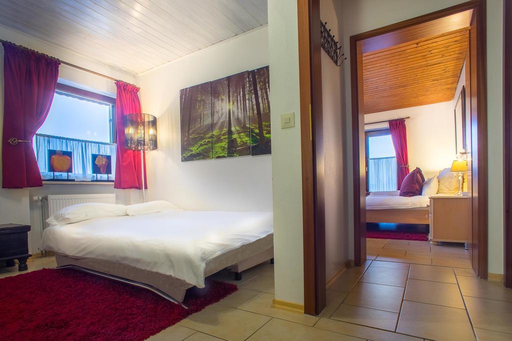 Hotel Garni Zeranka Руполдинг Екстериор снимка